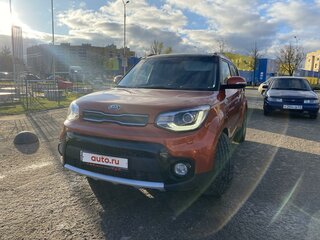 2017 Kia Soul II Рестайлинг, оранжевый, 1490000 рублей, вид 3
