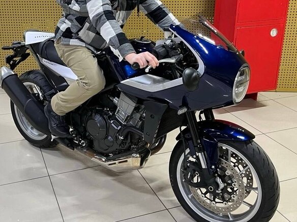 2022 Honda Hawk 11, синий, 1150000 рублей