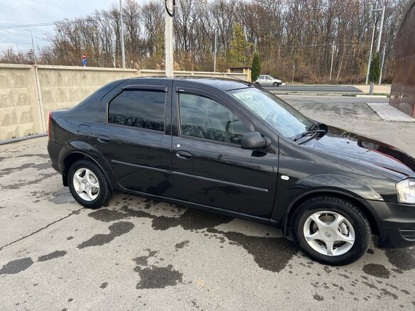 2013 Renault Logan I Рестайлинг, чёрный, 500000 рублей - вид 3