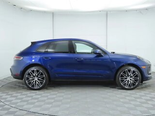 2022 Porsche Macan I Рестайлинг 2, синий, 7102498 рублей, вид 3