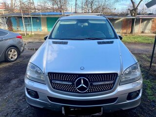 2007 Mercedes-Benz M-Класс 350 II (W164), серебристый, 1550000 рублей, вид 2