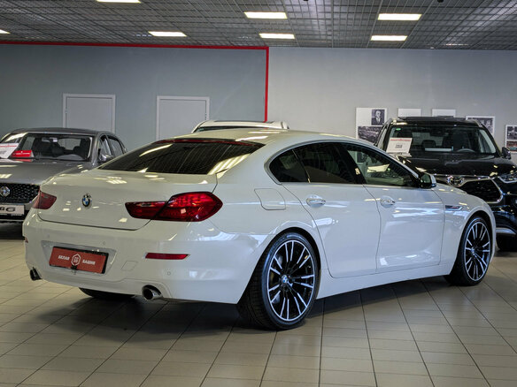 2012 BMW 6 серии Gran Coupe 640i III (F06/F13/F12), белый, 2275500 рублей - вид 6