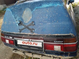 1988 Toyota Camry II (V20), синий, 170000 рублей, вид 3