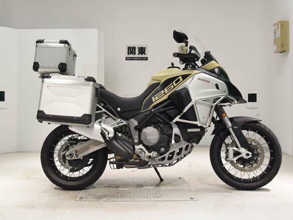 2020 Ducati Multistrada 1260, серебристый, 1816503 рублей