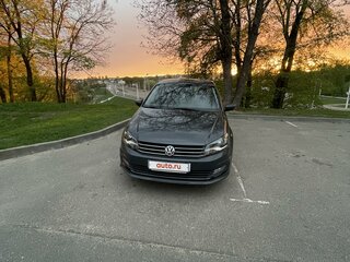 2018 Volkswagen Polo V Рестайлинг, серый, 1200000 рублей, вид 1
