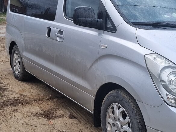 2010 Hyundai H-1 5-speed II, серебристый, 1600000 рублей - вид 3