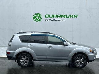 2011 Mitsubishi Outlander II Рестайлинг, серебристый, 799000 рублей, вид 4