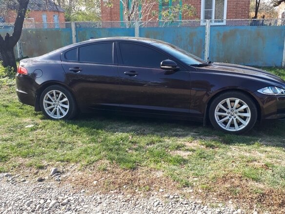 2013 Jaguar XF I Рестайлинг, коричневый, 1720000 рублей - вид 2
