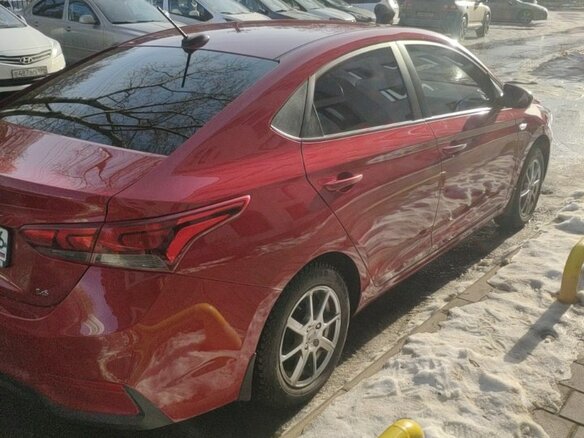 2018 Hyundai Solaris II, красный, 1650000 рублей - вид 9