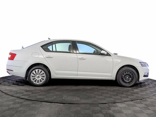 2020 Skoda Octavia III (A7) Рестайлинг, белый, 1635000 рублей, вид 4