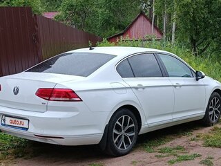 2017 Volkswagen Passat B8, белый, 1540000 рублей, вид 3