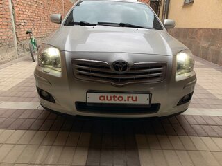 2007 Toyota Avensis II Рестайлинг, серебристый, 1000000 рублей, вид 1