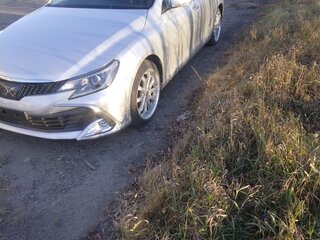 2018 Toyota Mark X II Рестайлинг 2, серебристый, 2950000 рублей, вид 3