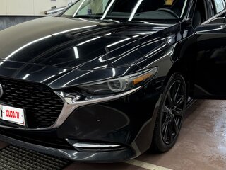 2021 Mazda 3 IV (BP), чёрный, 2600000 рублей, вид 1