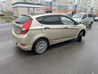 2012 Hyundai Solaris I, серый, 680000 рублей, вид 4