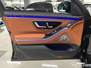 2024 Mercedes-Benz Maybach S-Класс 680 II (Z223), чёрный, 37494321 рублей, вид 5