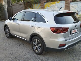 2018 Kia Sorento II Рестайлинг, серебристый, 2900000 рублей, вид 4
