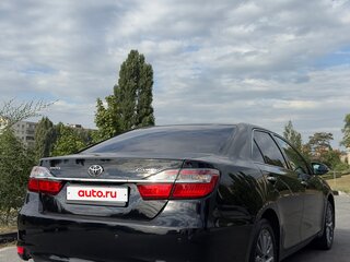 2016 Toyota Camry VII (XV50) Рестайлинг, чёрный, 1960000 рублей, вид 5