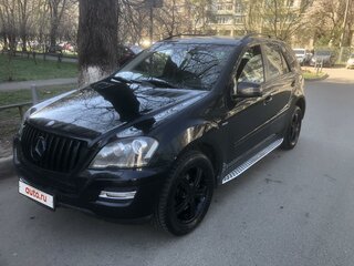 2011 Mercedes-Benz M-Класс 300 II (W164) Рестайлинг, чёрный, 1600000 рублей, вид 1