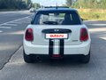 2016 Mini Hatch Cooper III (F55/F56), белый, 1450000 рублей - вид 5