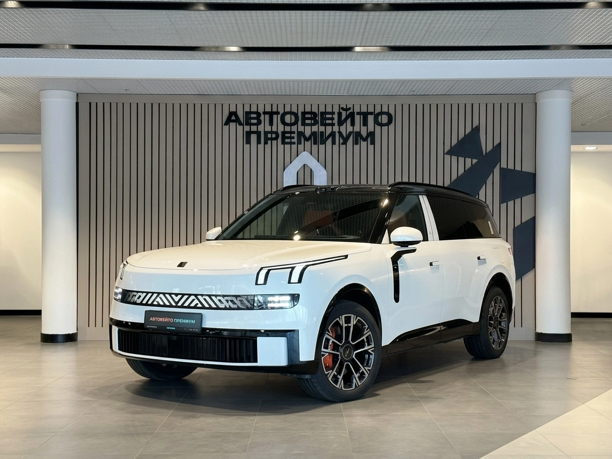 Открыть фотографии: Lynk & Co 900
