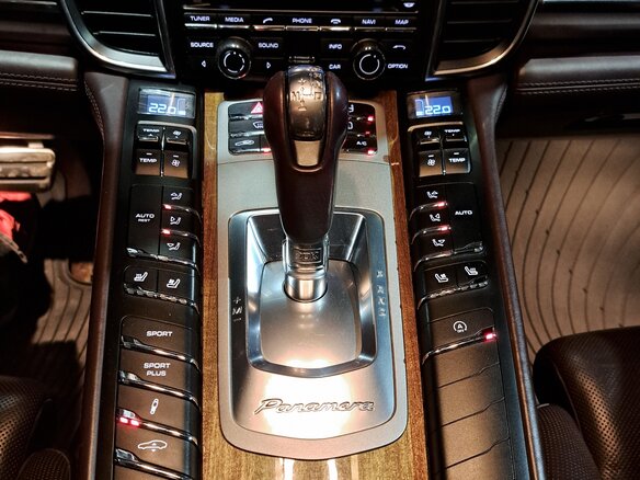 2013 Porsche Panamera 4S I Рестайлинг, чёрный - вид 15