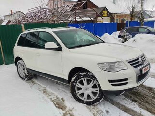 2007 Volkswagen Touareg I Рестайлинг, белый, 1290000 рублей, вид 2