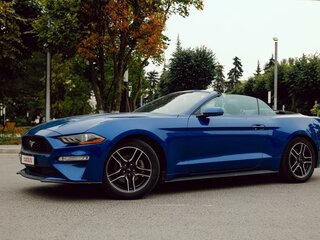 2018 Ford Mustang VI Рестайлинг, синий, 3300000 рублей, вид 2
