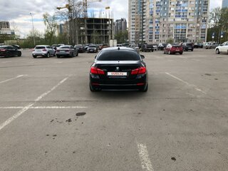 2010 BMW 5 серии 528i VI (F10/F11/F07), чёрный, 1500000 рублей, вид 4