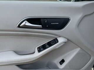 2014 Mercedes-Benz CLA 200 I (C117, X117), серебристый, 1600000 рублей, вид 5