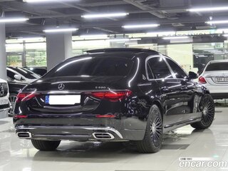 2024 Mercedes-Benz Maybach S-Класс 680 II (Z223), чёрный, 37494321 рублей, вид 3