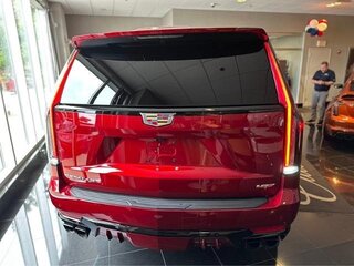 2024 Cadillac Escalade-V I, красный, 26172773 рублей, вид 5