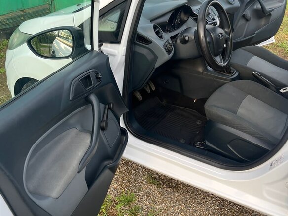 2009 Ford Fiesta Mk6, белый, 550000 рублей - вид 6