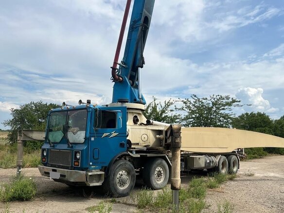 2004 Mack Автобетононасос, синий, 9900000 рублей - вид 6