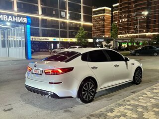 2018 Kia Optima IV, белый, 2225000 рублей, вид 3