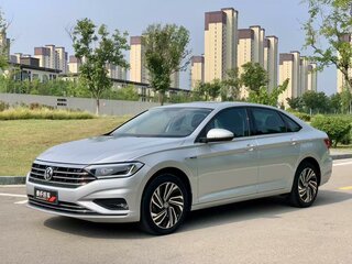 2021 Volkswagen Sagitar III, серебристый, 1300000 рублей, вид 1