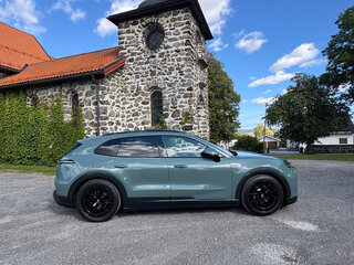 2026 Porsche Cayenne Turbo Electric Coupé IV, зелёный, 30350000 рублей, вид 5