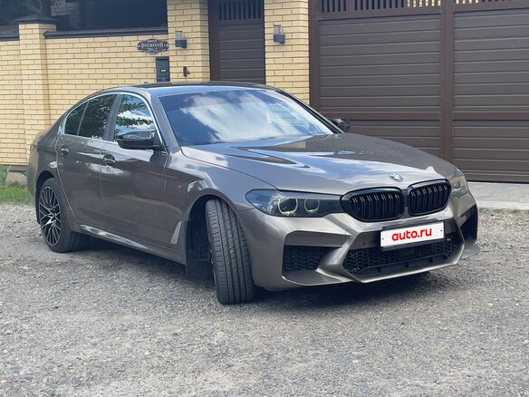 2018 BMW 5 серии 520d xDrive VII (G30/G31/G38), коричневый, 4065000 рублей - вид 1