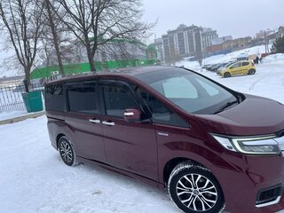 2018 Honda Stepwgn Spada V Рестайлинг, красный, 2350000 рублей, вид 3