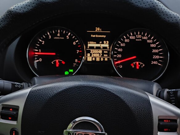 2012 Nissan Qashqai I Рестайлинг, красный, 1010000 рублей - вид 6