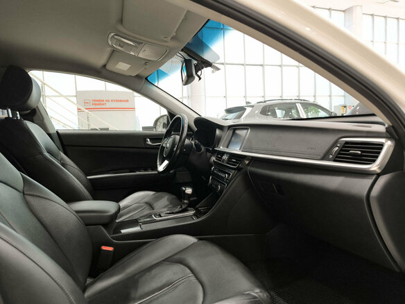 2019 Kia K5 III, белый, 1950000 рублей - вид 10