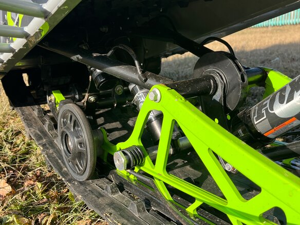 2018 Arctic Cat M-Series, серый, 800000 рублей - вид 18