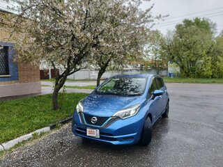 2018 Nissan Note e-Power II Рестайлинг, синий, 1400000 рублей, вид 3