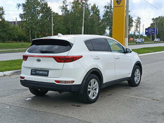 2018 Kia Sportage IV, белый, 1650000 рублей, вид 5