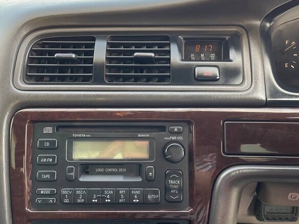 1998 Toyota Cresta V (X100) Рестайлинг, белый, 1000000 рублей - вид 9