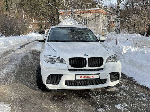 2013 BMW X6 35i I (E71) Рестайлинг, белый, 2800000 рублей - вид 3