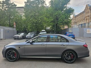 2021 Mercedes-Benz E-Класс AMG 63 AMG S V (W213) Рестайлинг, серый, 8000000 рублей, вид 4
