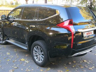 2020 Mitsubishi Pajero Sport III, чёрный, 4330145 рублей, вид 4