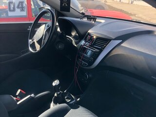 2014 Hyundai Solaris I Рестайлинг, чёрный, 750000 рублей, вид 5
