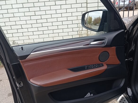 2010 BMW X5 35i II (E70) Рестайлинг, чёрный, 2500000 рублей - вид 8